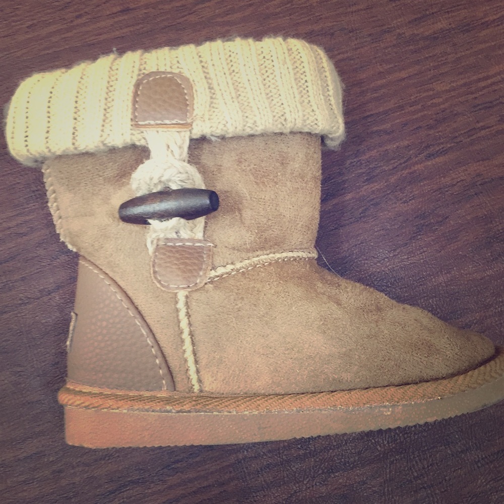 🐣Northside sz 8 Boys/girls Suede Boots/Moccasin